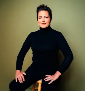 Josselyne Herman-Saccio - Unlock organizational potential with Josselyne Herman-Saccio, who has transformed over 200,000 lives through her expert courses in communication, performance, and conflict resolution.