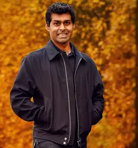 Karun Chandhok - Former F1 driver and leading analyst delivering sharp insights on performance, risk and teamwork.