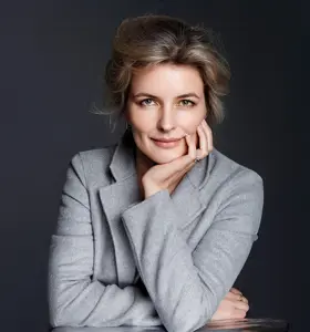 Iya Whiteley - Dr. Iya Whiteley is a space psychologist, and adventurer who is passionate about exploring the extreme states of human experience and healing the inner space.