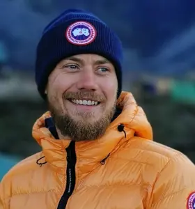 Oli France - Explorer and adventurer sharing powerful lessons on leadership, resilience and high-performance teams from the world's toughest environments.
