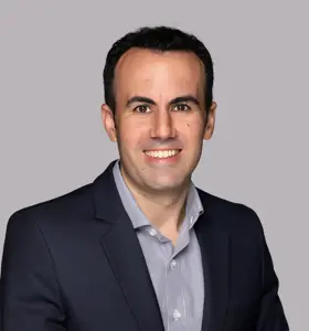 Aleix Fernandez - Aleix Fernandez inspires bold leadership, blending corporate excellence with startup grit to drive innovation, resilience, and real business impact.