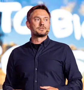 Josh Stinton - Blending high-energy storytelling, humour, and practical tools, Josh Stinton’s keynotes are a journey of experiences that give audiences permission to think big and take ownership.