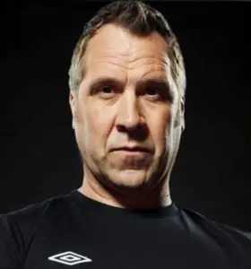 David Seaman - Arsenal and England legend sharing lessons on resilience, pressure and peak performance.