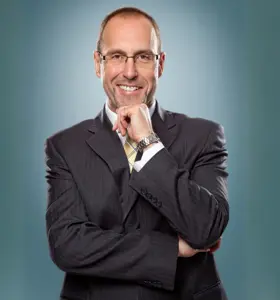 Christopher Carter - Christopher Carter energizes audiences with sharp insights on presence, influence, and human connection that leaders can apply instantly.