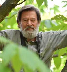 Ian Redmond - Ian Redmond OBE is a world-renowned wildlife biologist whose 50-year career spans gorilla conservation, filmmaking and global environmental advocacy.