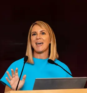 Debra Searle MVO, MBE - Discover Debra Searle’s incredible journey: solo Atlantic rower, world-class athlete, and top motivational speaker. Book her to inspire your team with resilience and leadership.