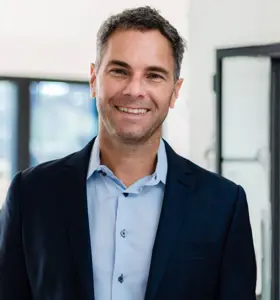 Chris Barton - Founder of Shazam and pioneer behind the first mass consumer AI product, Chris Barton inspires audiences to turn impossible ideas into reality.