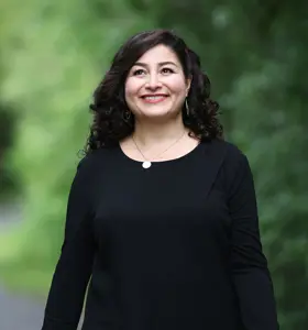 Maryam Monsef - Maryam Monsef empowers organizations to uplift women, offering practical tools for thriving in today's dynamic workplaces.