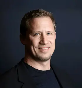 Andy Core - Motivational Thought Leader: Andy Core's strategies drive results, increase employee engagement, and foster a positive work environment. Book him for your next event!