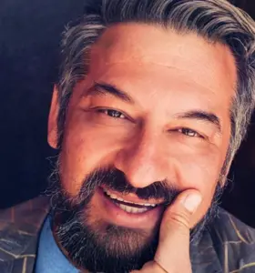 Ben Yalom - Ben Yalom brings psychotherapy and creative practice together, offering sharp insights on values, purpose, and meaningful work.