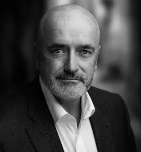 Enda O'Doherty - Enda O'Doherty inspires teams to build resilience, embrace change, and perform under pressure through authentic stories and proven strategies.