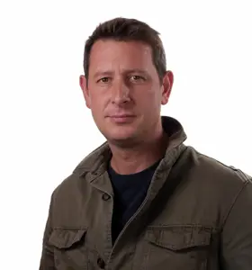 Alistair Bunkall - Award-winning Sky News correspondent reporting from global conflict zones with rare access and unmatched frontline insight.