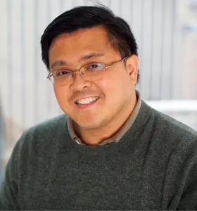 Alex Sion - Fintech pioneer and AI strategist shaping the future of financial services through innovation, digital transformation, and bold thinking.