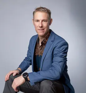 Nick Jonsson - Nick Jonsson is a successful business leader, published author, keynote speaker, and podcast host.