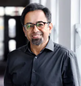 Mansoor Soomro - Dr. Mansoor Soomro delivers dynamic keynotes on leadership, AI and the rapidly changing world of work.
